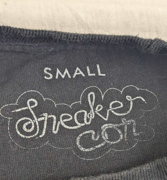 Dennis Rodman Sneaker Con Black T-shirt The Many Faces Of Dennis Small - Picture 4 of 5